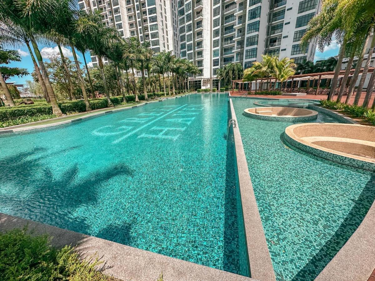 Starry Homes @ Green Haven 2Beds 2Bath+Pool View Masai Exterior photo